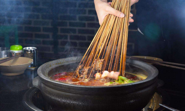 太原可以加盟砂鍋串串香嗎？好項(xiàng)目不吹噓