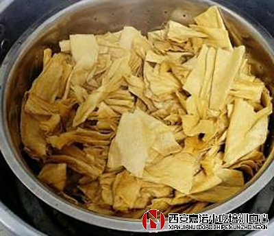 特色小吃培訓麻辣豆皮做法