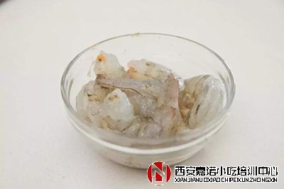 自制餃子皮披薩的做法_西點(diǎn)披薩培訓(xùn)技術(shù)